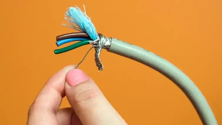 Cáp chống nhiễu (Shielded cable)