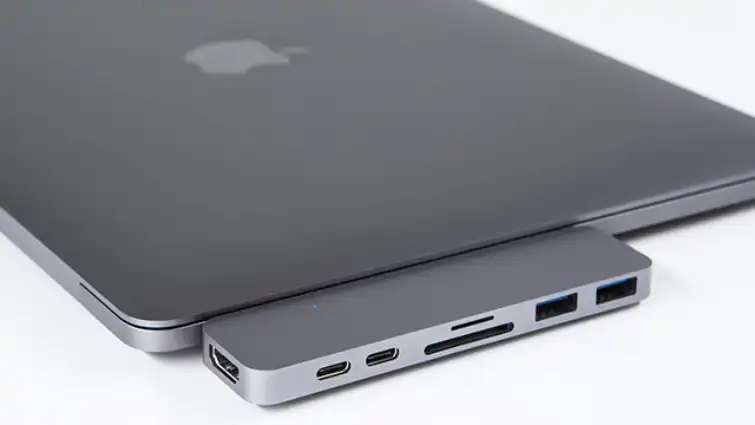 Có nên sử dụng Hub chuyển đổi cho Macbook không?