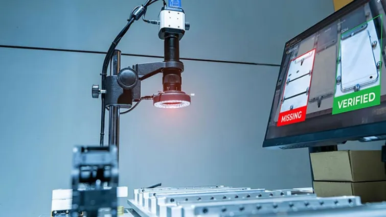 Hình 1. Ứng dụng thị giác máy trong kiểm tra lắp ráp đảm bảo độ chính xác cao.