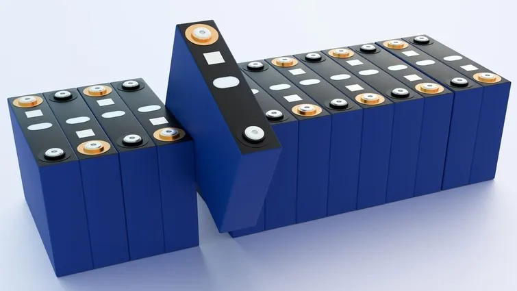 Hình 2. Pin lithium-ion dạng khối hình hộp