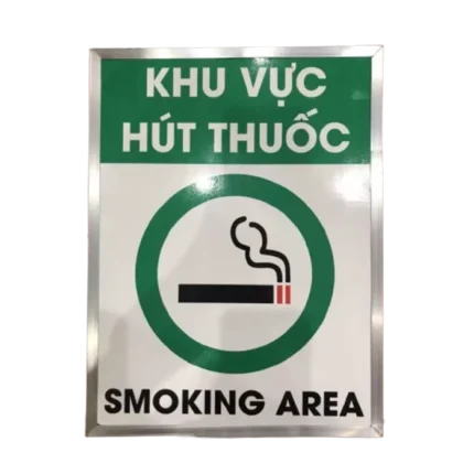 c04 - bl005548 bien quy dinh tai khu hut thuoc chat lieu fomec khung nhom co 4 goc bit nhua va 4 lo bat vit treo len tuong a0